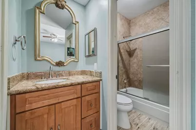 11711 Memorial Drive #151, Houston, TX 77024 - Photo 20