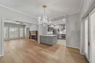 11711 Memorial Dr, Houston, TX 77024 - Photo 10