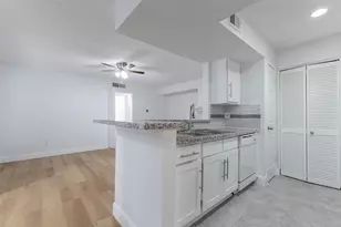 2800 Jeanetta St, Houston, TX 77063 - Photo 10