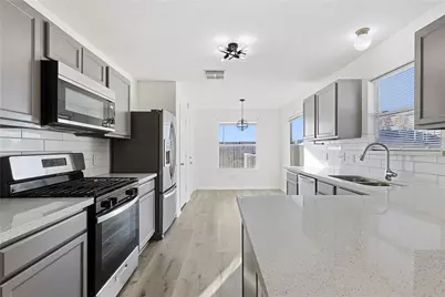 9511 Alex Springs Lane, Houston, TX 77044 - Photo 6