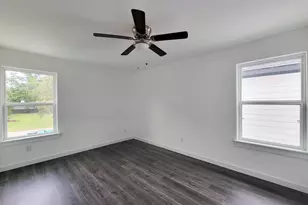 8122 Sterlingshire St, Houston, TX 77078 - Photo 16