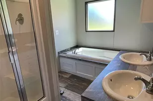 322 E College St, Fairfield, TX 75840 - Photo 20