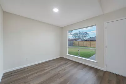 2792 Forest Point Drive, League City, TX 77573 - Photo 12