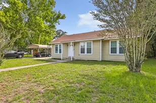 1811 Reese St, Liberty, TX 77575 - Photo 2