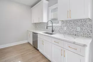 5036 Mallow St, Houston, TX 77033 - Photo 16