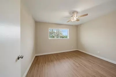 355 Windsor Square, Alvin, TX 77511 - Photo 24