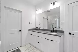 2404 Hadley St, Houston, TX 77003 - Photo 14