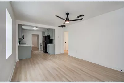 10309 Wiggins Street, Houston, TX 77029 - Photo 8