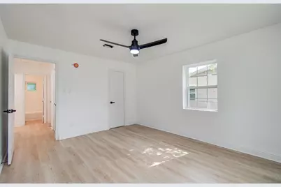 10309 Wiggins Street, Houston, TX 77029 - Photo 22