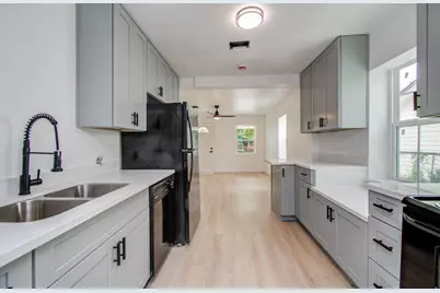 10309 Wiggins Street, Houston, TX 77029 - Photo 10