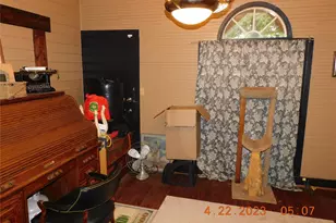 1012 Hwy 21 E, Bastrop, TX 78602 - Photo 26