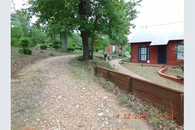 1012 Highway 21 E, Bastrop, TX 78602 - Photo 4