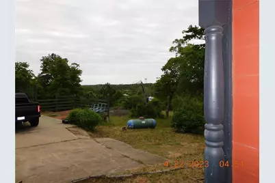 1012 Highway 21 E, Bastrop, TX 78602 - Photo 8