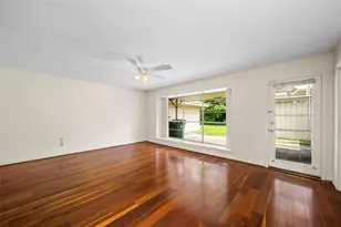 12502 Queensbury Ln, Houston, TX 77024 - Photo 6