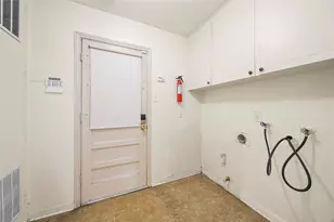 12502 Queensbury Ln, Houston, TX 77024 - Photo 22
