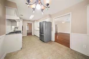 12502 Queensbury Ln, Houston, TX 77024 - Photo 10