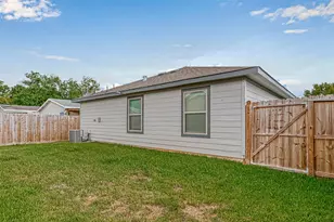 9722 Cargill St, Houston, TX 77029 - Photo 18
