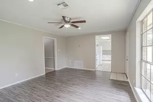 7219 Willowtex Dr, Houston, TX 77396 - Photo 6