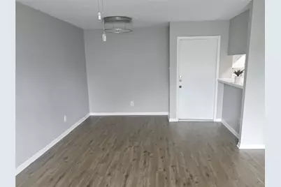 3025 Walnut Bend #35, Houston, TX 77042 - Photo 2