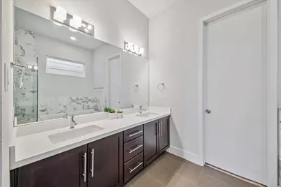 864 Wakefield Drive #E, Houston, TX 77018 - Photo 14
