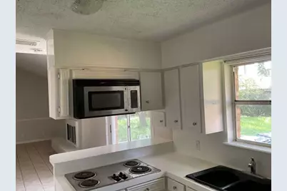 405 Oyster Creek Court, Richwood, TX 77531 - Photo 10