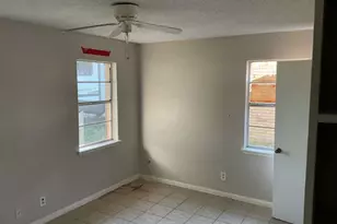 405 Oyster Creek Ct, Richwood, TX 77531 - Photo 10