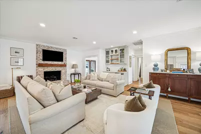 810 Silvergate Drive, Houston, TX 77079 - Photo 6