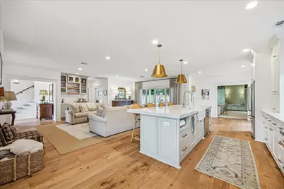 810 Silvergate Drive, Houston, TX 77079 - Photo 8
