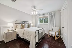 810 Silvergate Dr, Houston, TX 77079 - Photo 22