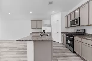 1030 Garnet Rain Dr, Beasley, TX 77417 - Photo 14