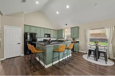 7110 Nickaburr Creek Drive, Magnolia, TX 77354 - Photo 10