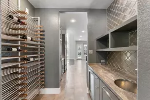 9807 Martha Springs Dr, Houston, TX 77070 - Photo 16
