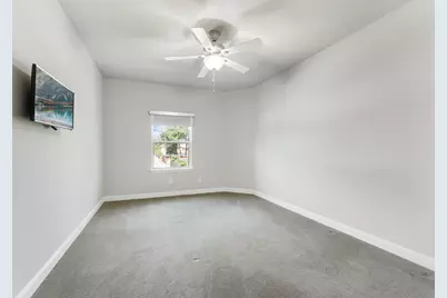 9807 Martha Springs Drive, Houston, TX 77070 - Photo 32