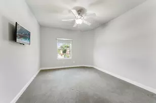 9807 Martha Springs Dr, Houston, TX 77070 - Photo 32