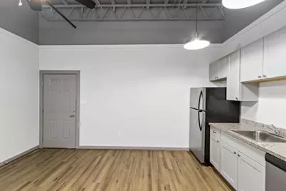612 W Texas Avenue Unit 205, Baytown, TX 77520 - Photo 6
