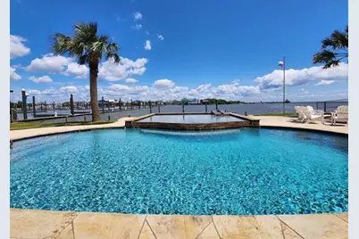 560 Pleasure Island Boulevard #222, Port Arthur, TX 77640 - Photo 18