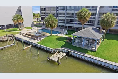 560 Pleasure Island Boulevard #222, Port Arthur, TX 77640 - Photo 32