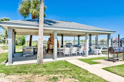 560 Pleasure Island Boulevard #222, Port Arthur, TX 77640 - Photo 20