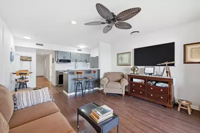 560 Pleasure Island Boulevard #222, Port Arthur, TX 77640 - Photo 6