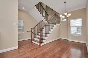 1137 W 24th St, Houston, TX 77008 - Photo 6