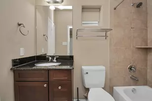 1137 W 24th St, Houston, TX 77008 - Photo 32
