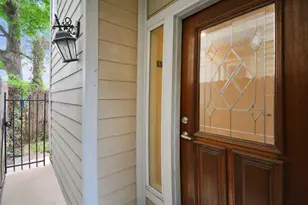 1137 W 24th St, Houston, TX 77008 - Photo 2