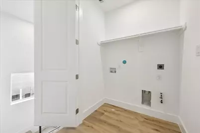 1034 W 17th St Street #C, Houston, TX 77008 - Photo 24