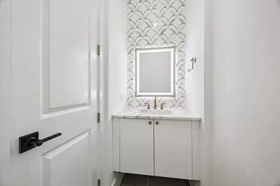 1034 W 17th St Street #C, Houston, TX 77008 - Photo 12