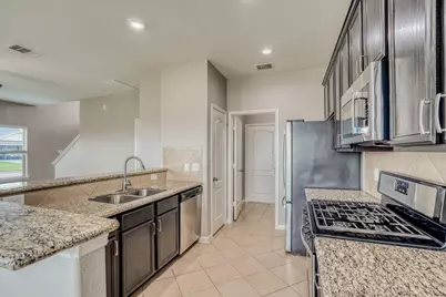 5102 Lagoon Court, Bacliff, TX 77518 - Photo 8