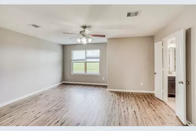 5102 Lagoon Court, Bacliff, TX 77518 - Photo 10