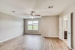 5102 Lagoon Ct, Bacliff, TX 77518 - Photo 10