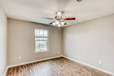5102 Lagoon Court, Bacliff, TX 77518 - Photo 14