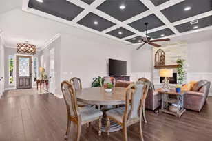 509 Texas St, Tomball, TX 77375 - Photo 16