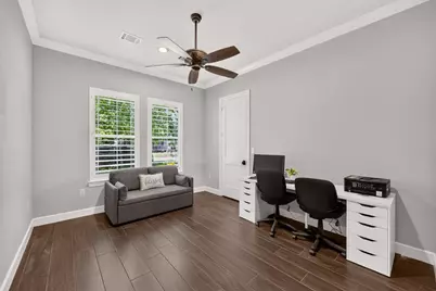 509 Texas St, Tomball, TX 77375 - Photo 28